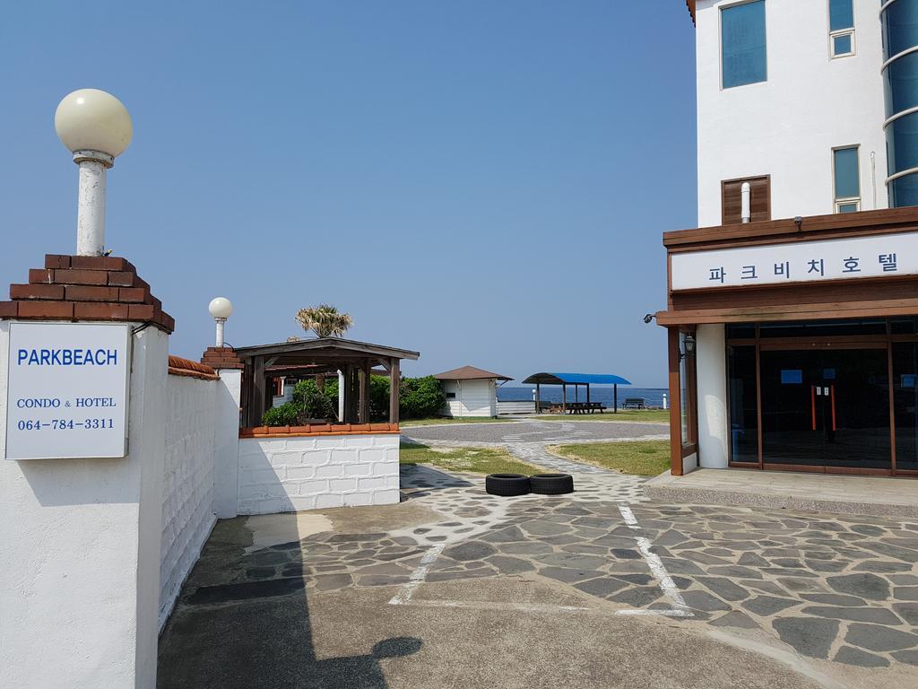 Park Beach Hotel Jeju Exteriör bild